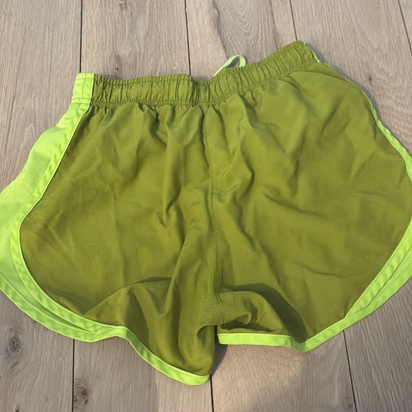 Nike shorts - Picture 2 of 2